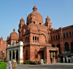 Lahore Museum 2005.jpg